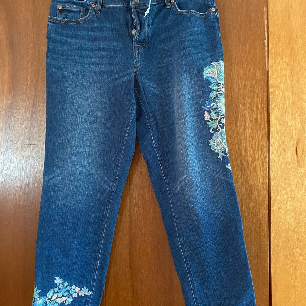 Loft Embroidered Jeans. Button fly